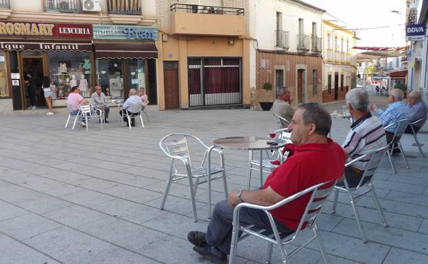 El Ayuntamiento de Quintana pone en marcha un plan de reactivación del comercio y la hostelería local