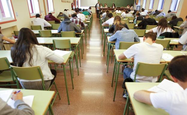 Una treintena de alumnos del IES Quintana se enfrentan mañana a la EBAU