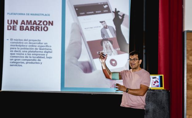 Empresarios del comercio y la hostelería local comienzan a trabajar en una plataforma que fomentará su actividad y ventas