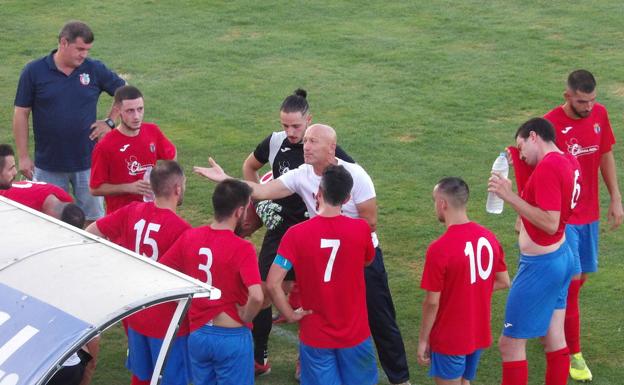 Antonio Murillo renueva como entrenador del CD Quintana