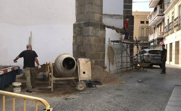 Las obras de la habitación situada debajo de la torre de la Iglesia, a punto de finalizar