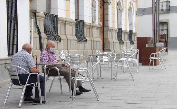 Dos pacientes de Covid-19 reciben el alta en Quintana