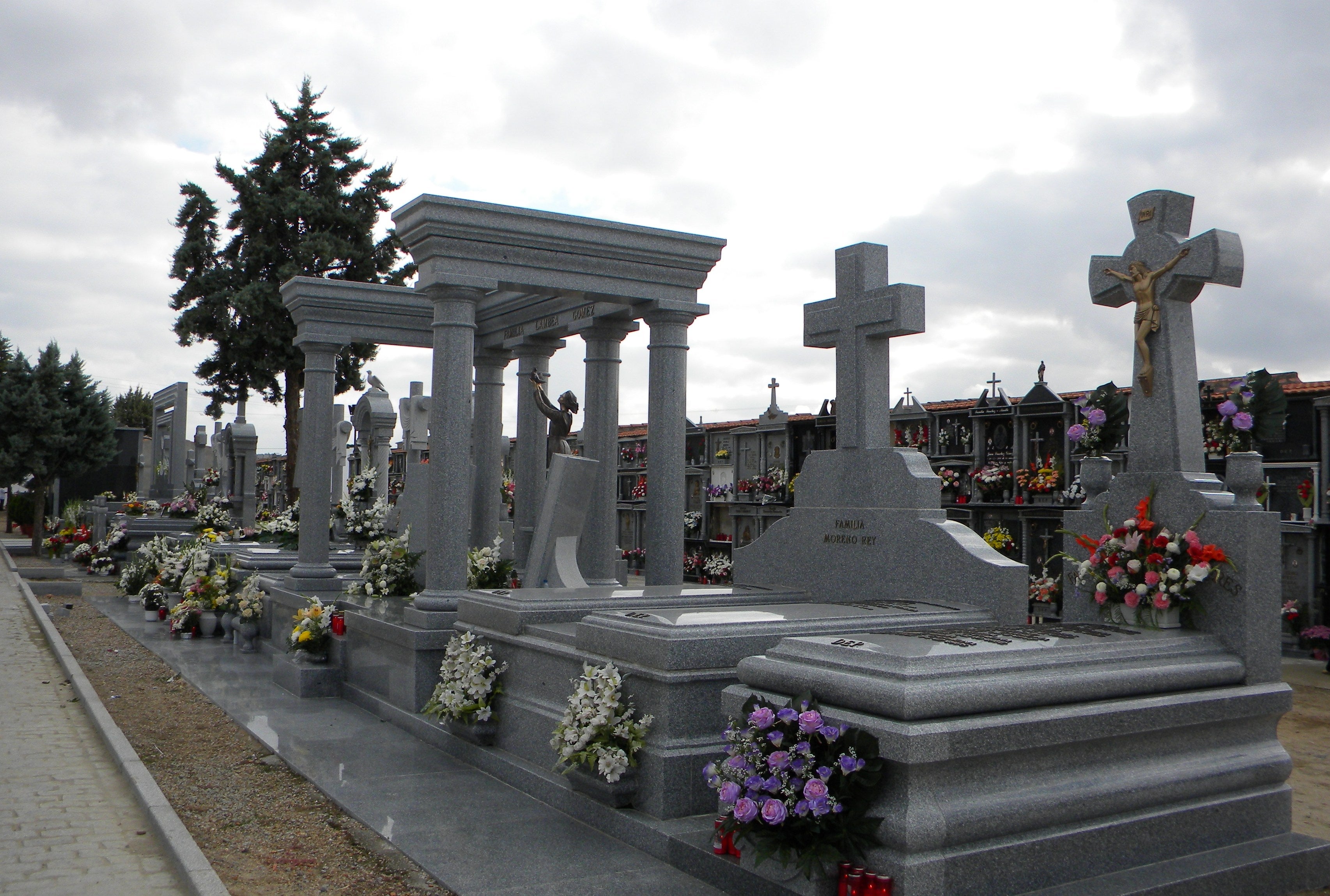 Publicadas las normas para visitar el cementerio en los días 31 de octubre y 1 y 2 de noviembre