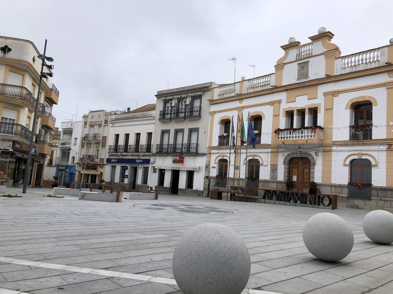 Cuatro nuevos positivos y seis altas dejan en 111 los casos activos