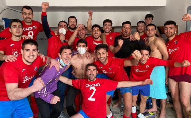 El CD Quintana vence al Sporting Malpartida y se sitúa líder