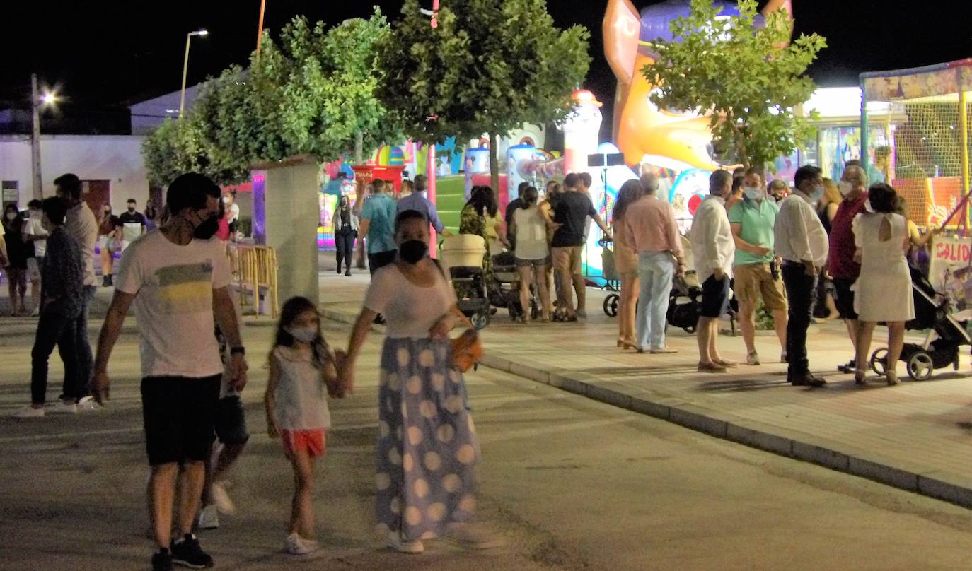 La Velada llena de vida las calles de la localidad