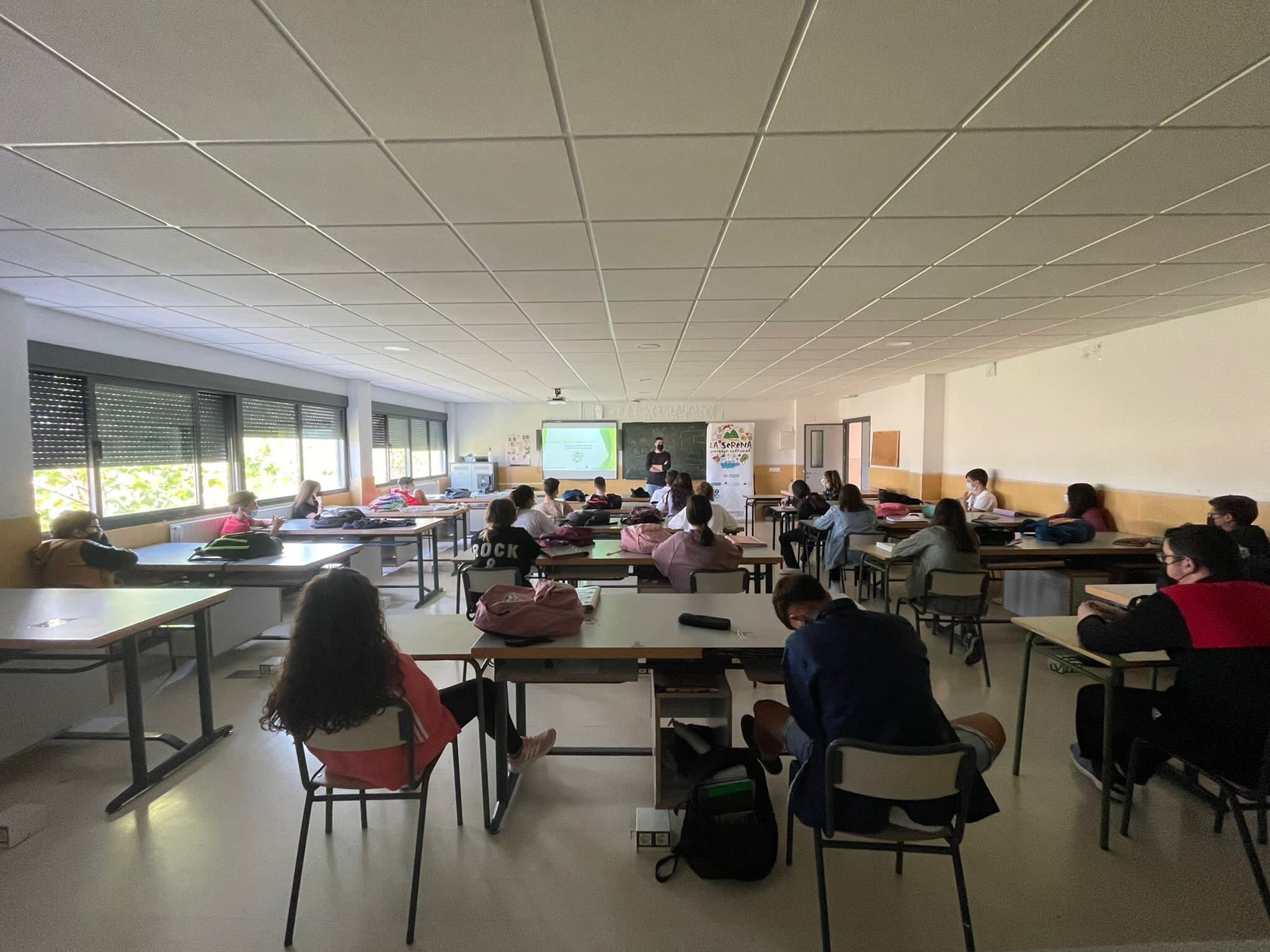 El CEDER La Serena divulga 'La Serena, Paisaje Cultural' en los institutos de la comarca
