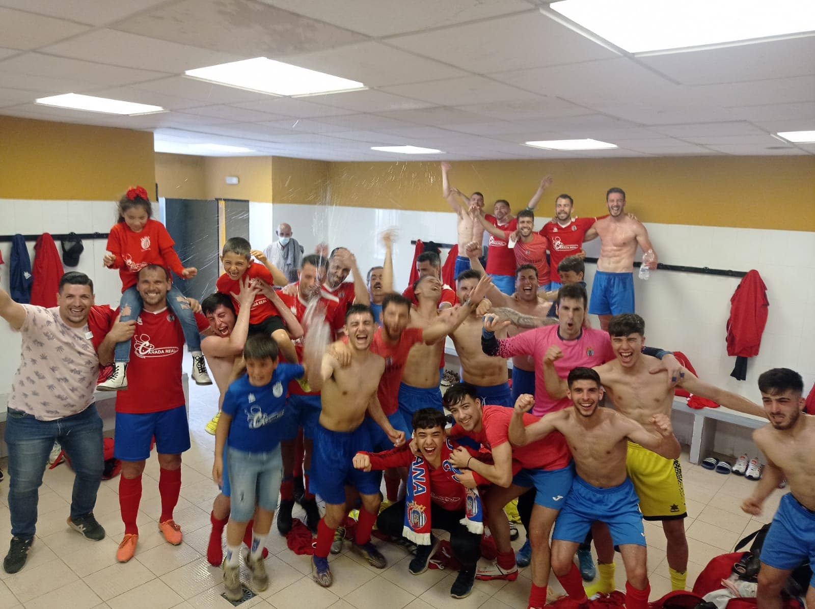 El CD Quintana inicia los playoffs de ascenso goleando al Cacereño 'B' (0-5)