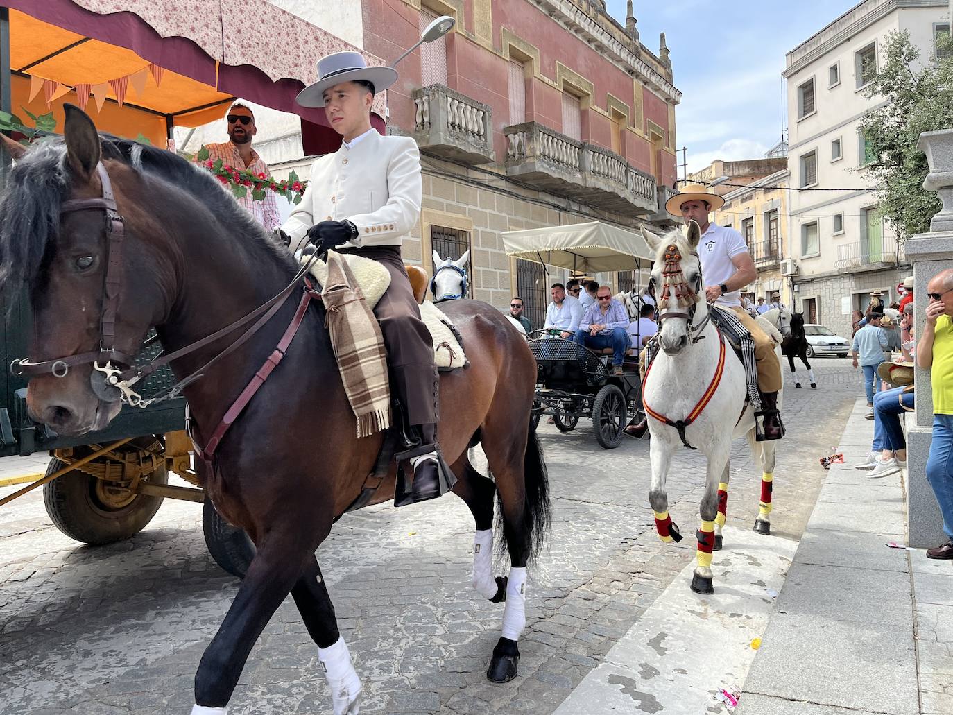 Las carrozas, carretas y caballos recuperaron la magia de San Isidro