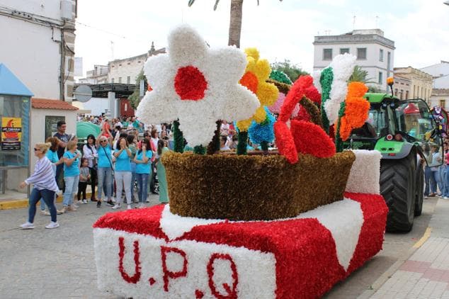 Originalidad, color y mucha tradición en el desfile de San Isidro
