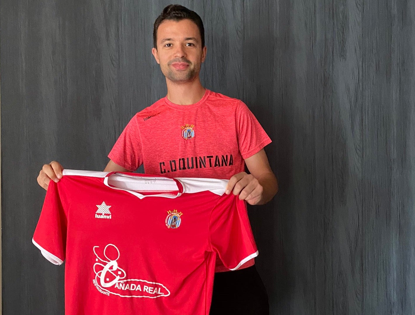 Sosa seguirá vistiendo de rojo esta temporada