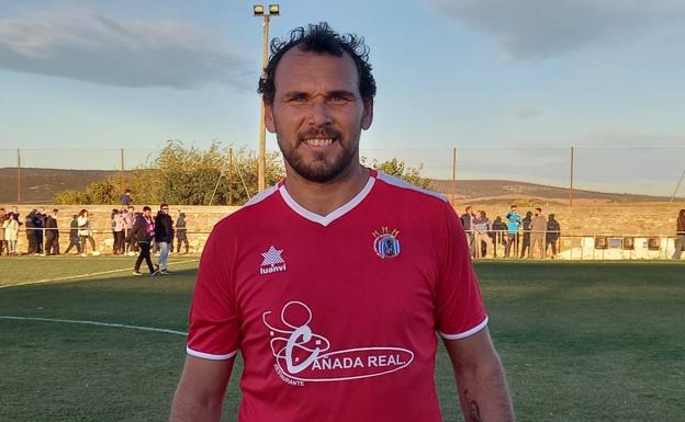 Curro deja las filas del CD Quintana
