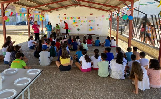 Más de 210 niños han disfrutado de los campamentos municipales este verano