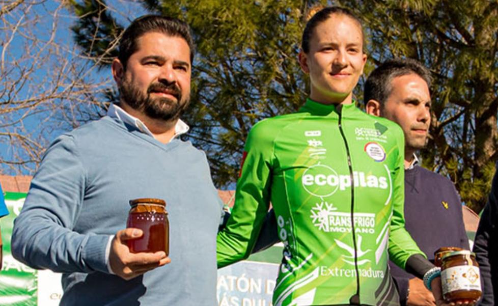María Reyes Murillo vence en la XXI Maratón de la Miel
