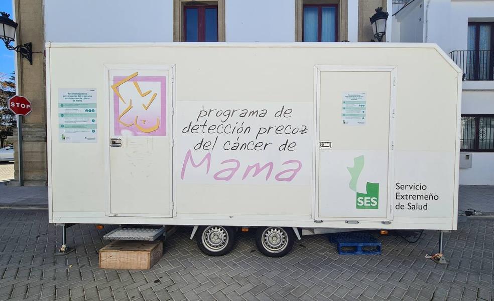El Programa de Detección Precoz del Cáncer de Mama llega a San Vicente de Alcántara