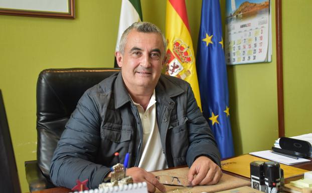 Andrés Hernáiz de Sixte, alcalde y diputado del Área de Contratación y Fondos Europeos. 