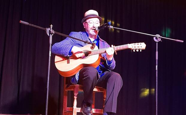 San Vicente homenajea a Leonardo A.