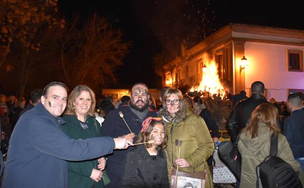 Culto al fuego y al corcho por San Vicente Mártir