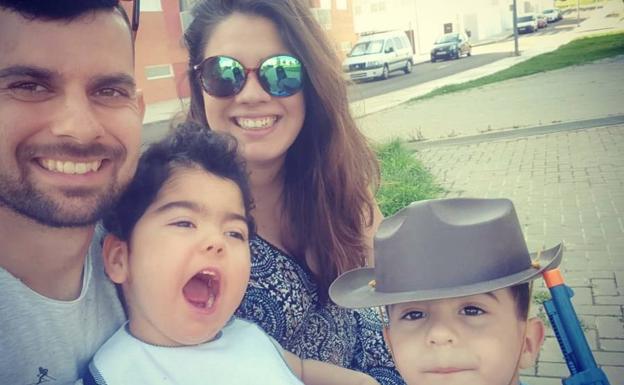 Salvatierra se vuelca para ayudar al pequeño Carlos