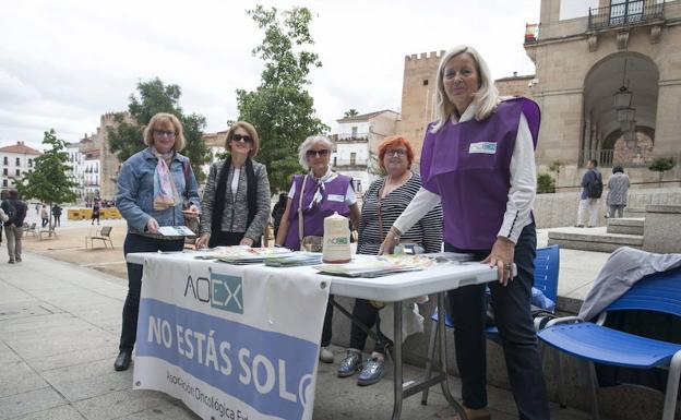 La AOEx organiza distintos actos por el Día Internacional del Cáncer de Mama