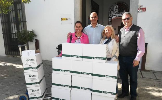 210 litros de aceite de oliva para Cáritas y Zafra Solidaria