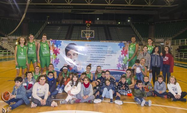 Calendario solidario del Al-Qázeres para Divertea