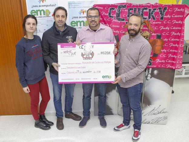 Extremadura a pedales de norte a sur por la esclerosis múltiple