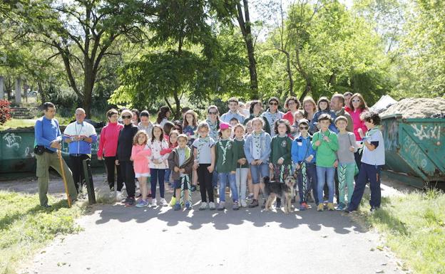 Una marcha solidaria recauda fondos a favor de enfermos de esclerosis múltiple