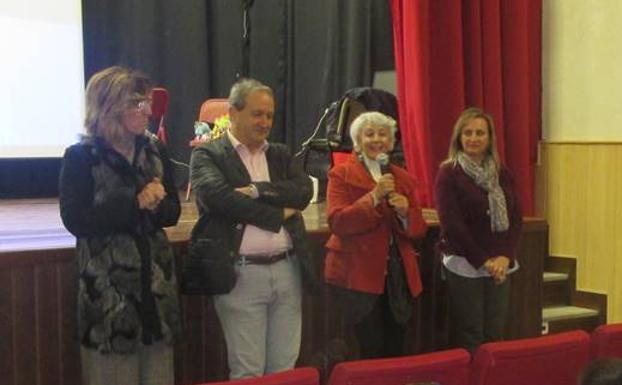 El centro cultural de Higuera La Real estrena el bucle de inducción magnética