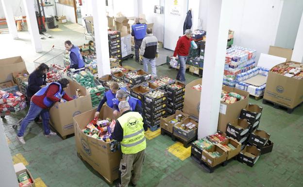 Grupo DIA entrega más de 95.400 kilos a los Bancos de Alimentos en Extremadura