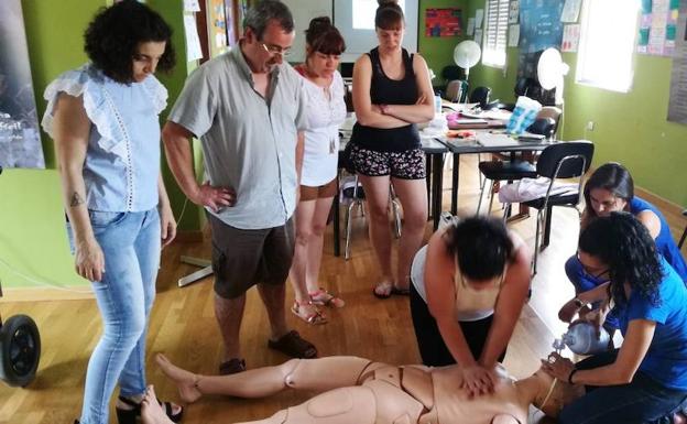 Se ofrecen nuevos cursos homologados de atención sociosanitaria
