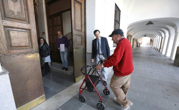 El Ayuntamiento de Mérida es el primero de la región que aplica la «accesibilidad universal»
