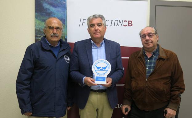 4.000 litros de leche solidaria