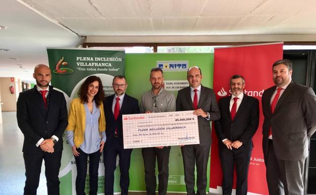 Banco Santander apoya un proyecto social de Plena Inclusión en Villafranca de los Barros