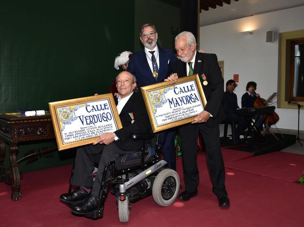 Plasencia agradece a Paco Valverde y Santiago Antón su generosidad