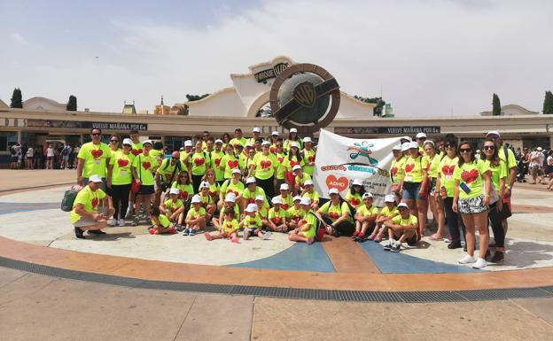 Las camisetas amarillas de ADMO que inundaron el Parque Warner