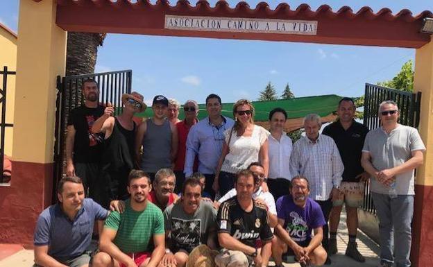 La delegada del gobierno visita Camino a la Vida