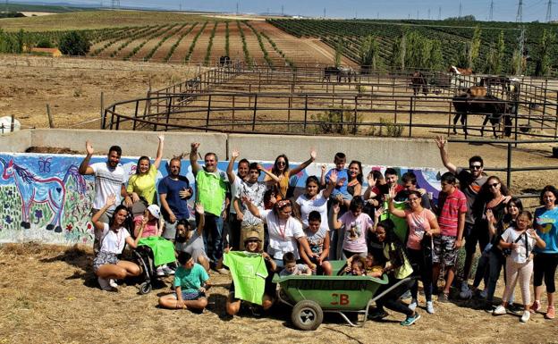 Sesiones de zooterapia para el campamento de Conciliación Familiar