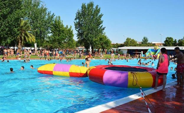 Achikitú promueve un ocio saludable con fiestas del agua en municipios extremeños