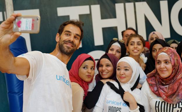 Calderón visita a los niños refugiados en Líbano con Unicef