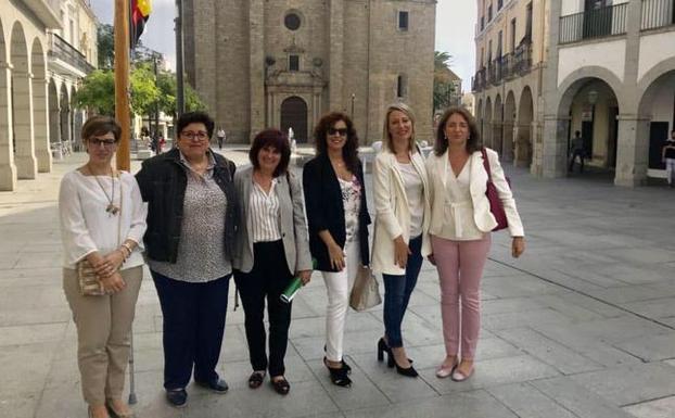 Usuarias de Apoyat crean un programa de radio terapéutico en Villanueva