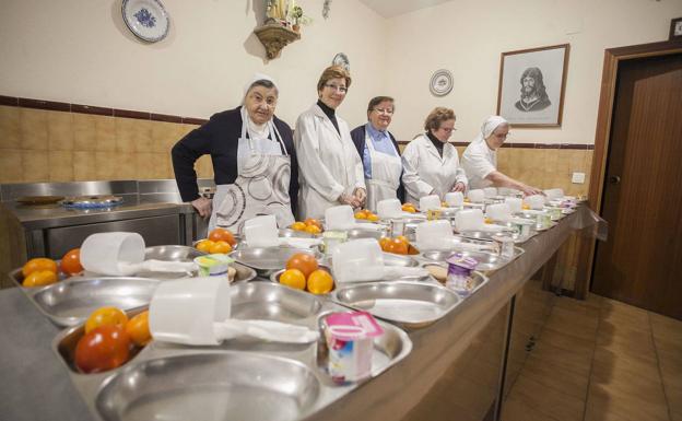 CaixaBank colabora con Extremayuda adquiriendo alimentos para comedores sociales de Cáceres