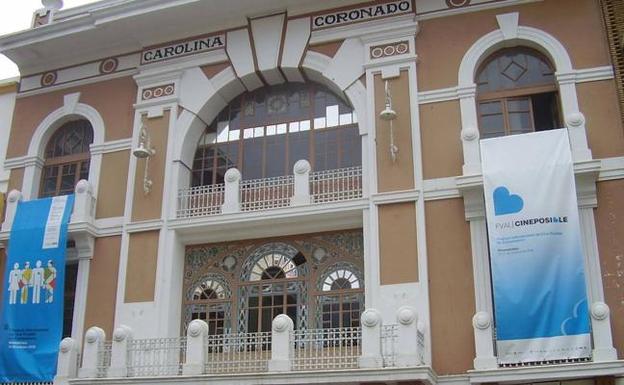 El teatro Carolina Coronado se iluminará hoy de naranja para sensibilizar sobre el suicidio