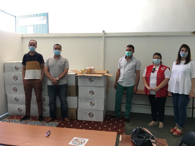 Cruz Roja reparte alimentos a 230 familias vulnerables