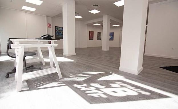 Fundación CB instalará bucles magnéticos en el salón de actos de la Rucab y en la sala cultural