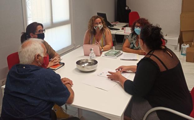 Se reactiva el proyecto 'Ayúdanos a conseguir una sonrisa', de la residencia universitaria y AOEX