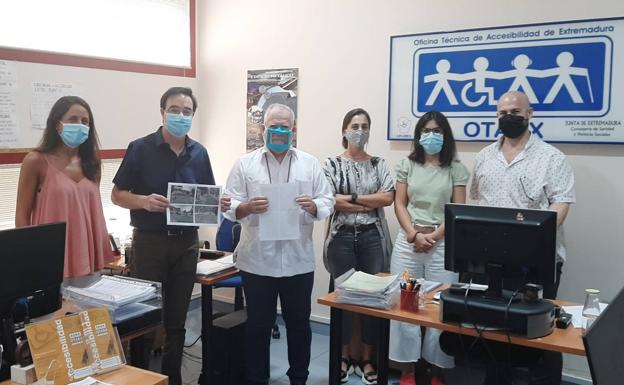 Reunión para abordar la mejora de accesibilidad del santuario de Chandavila