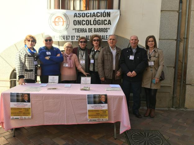 La Asociación Oncológica ofrece una charla en Almendralejo sobre los recursos al alcance de personas con cáncer