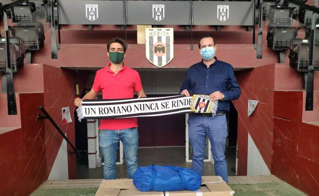 La asociación deportiva Mérida dona más de 100 equipaciones a las Lágrimas