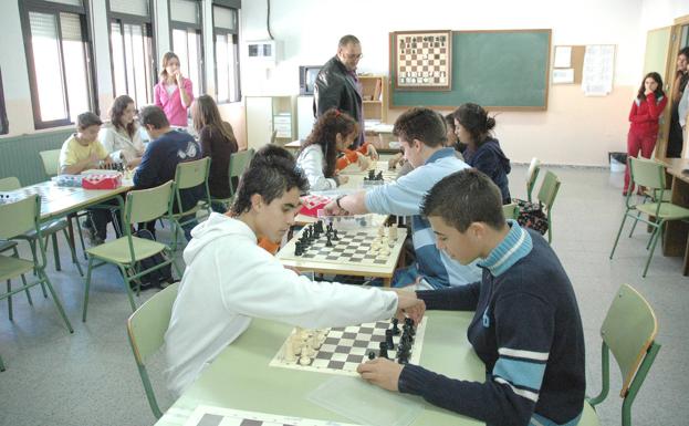 El Club Ajoblanco desarrolla el programa 'Ajedrez sin barreras' para personas con discapacidad